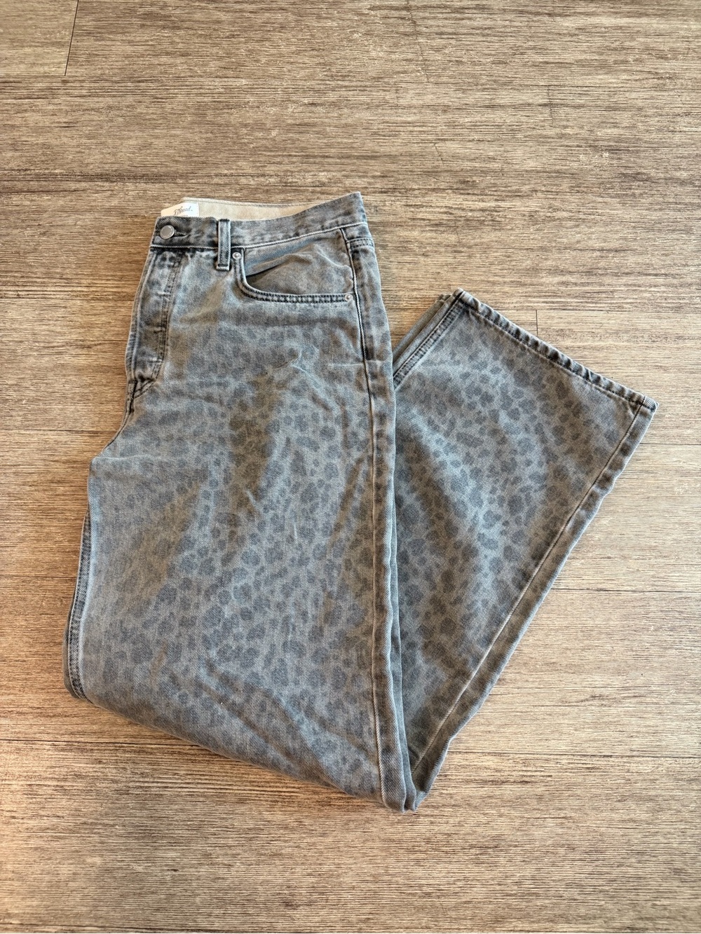 Universal Thread 90s Baggy Leopard Jeans